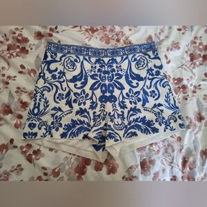 Alice + Olivia Royal Blue Embroidered Shorts size 4